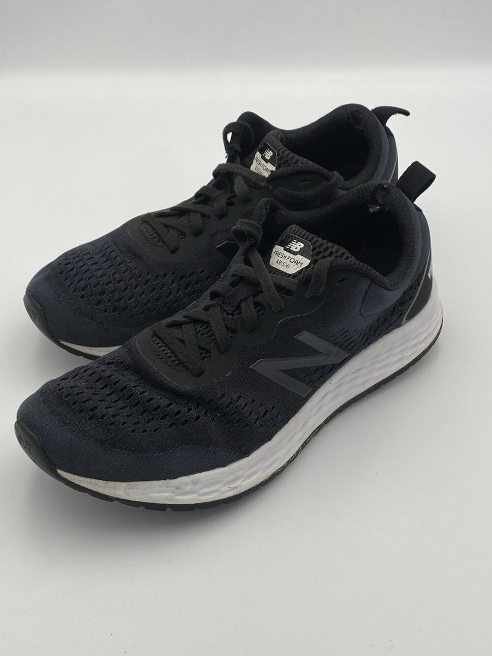 New Balance Fresh Foam Arishi Cushioned Lace Up Black Sneakers 8 MARISB3